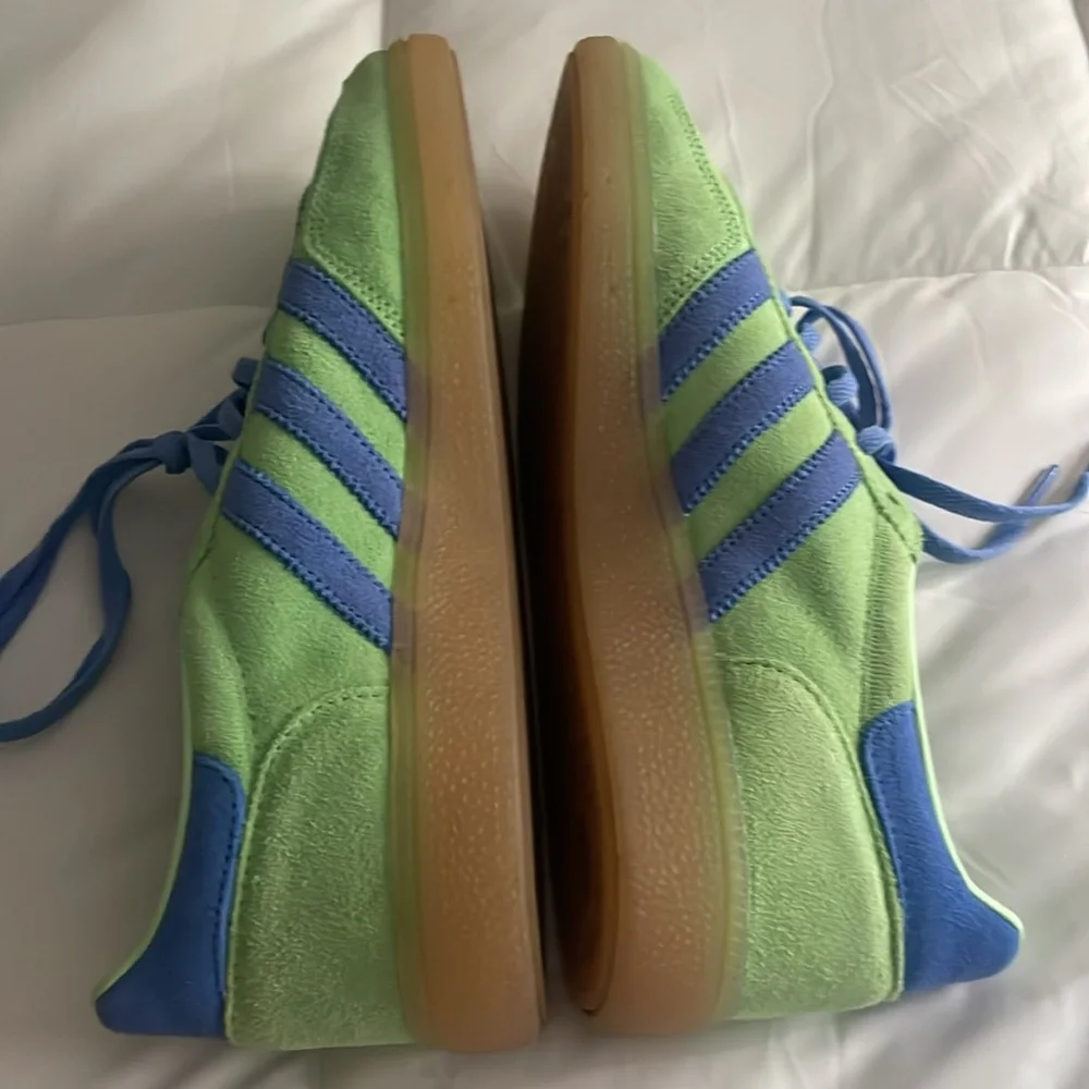 Adidas Spezial Women’s - Picture 3 of 6